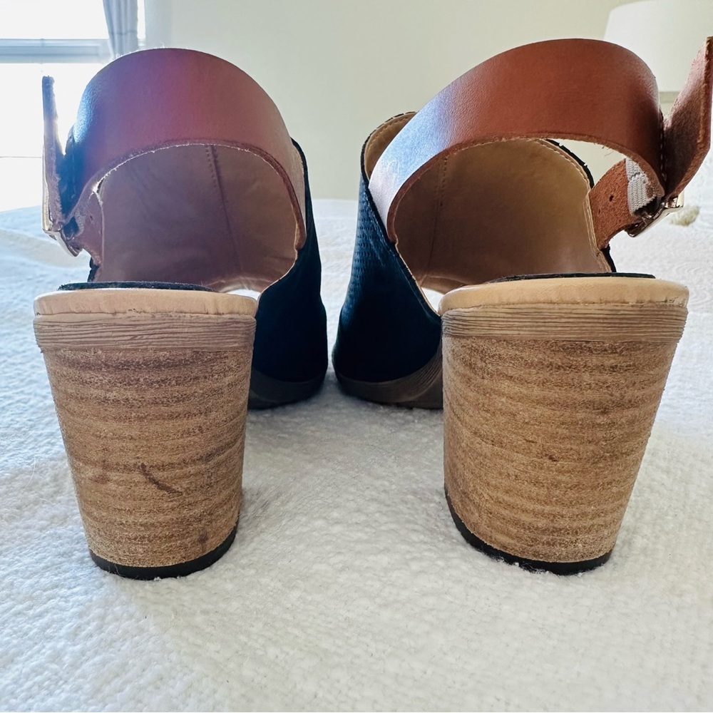 Sophia Milano Block Heels Navy Suede Sandals Slingback Made In Italy 6.5 - Picture 8 of 10